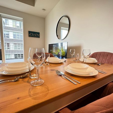 London Luxury Flat With Balcony, River View, O2 Arena, Excel, Canary Wharf, Station Lejlighed Eksteriør billede