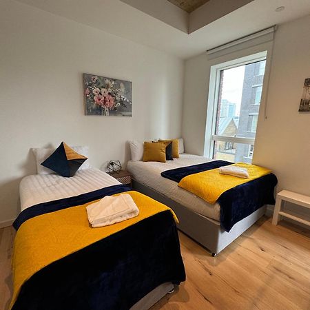 London Luxury Flat With Balcony, River View, O2 Arena, Excel, Canary Wharf, Station Lejlighed Eksteriør billede