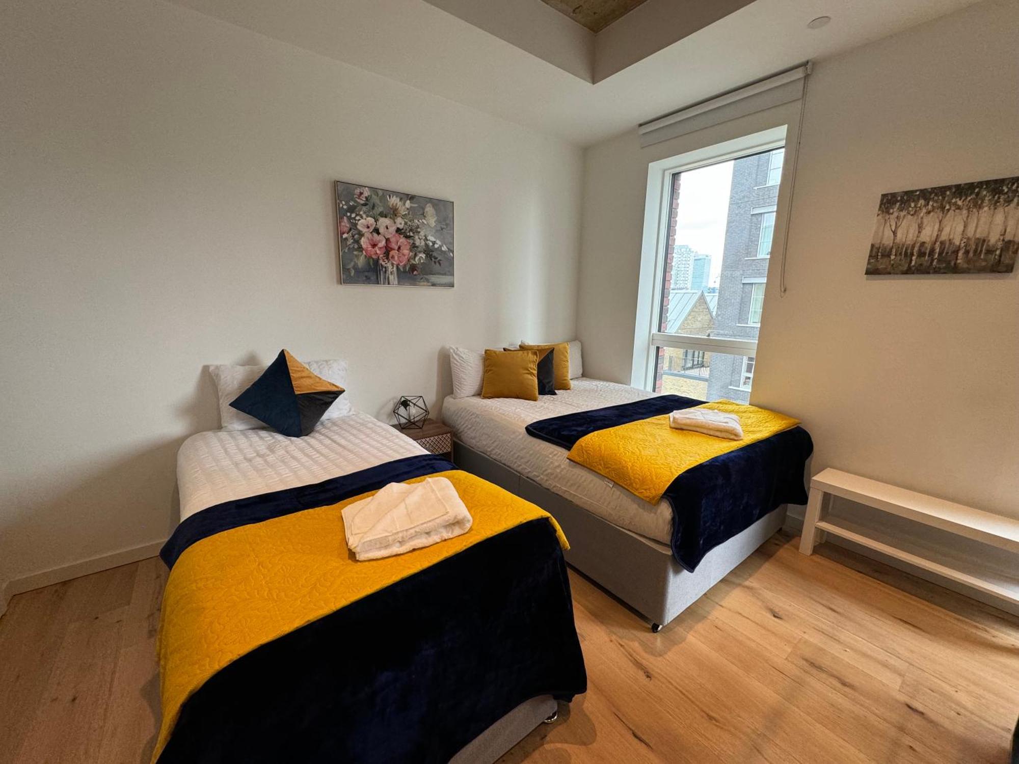 London Luxury Flat With Balcony, River View, O2 Arena, Excel, Canary Wharf, Station Lejlighed Eksteriør billede