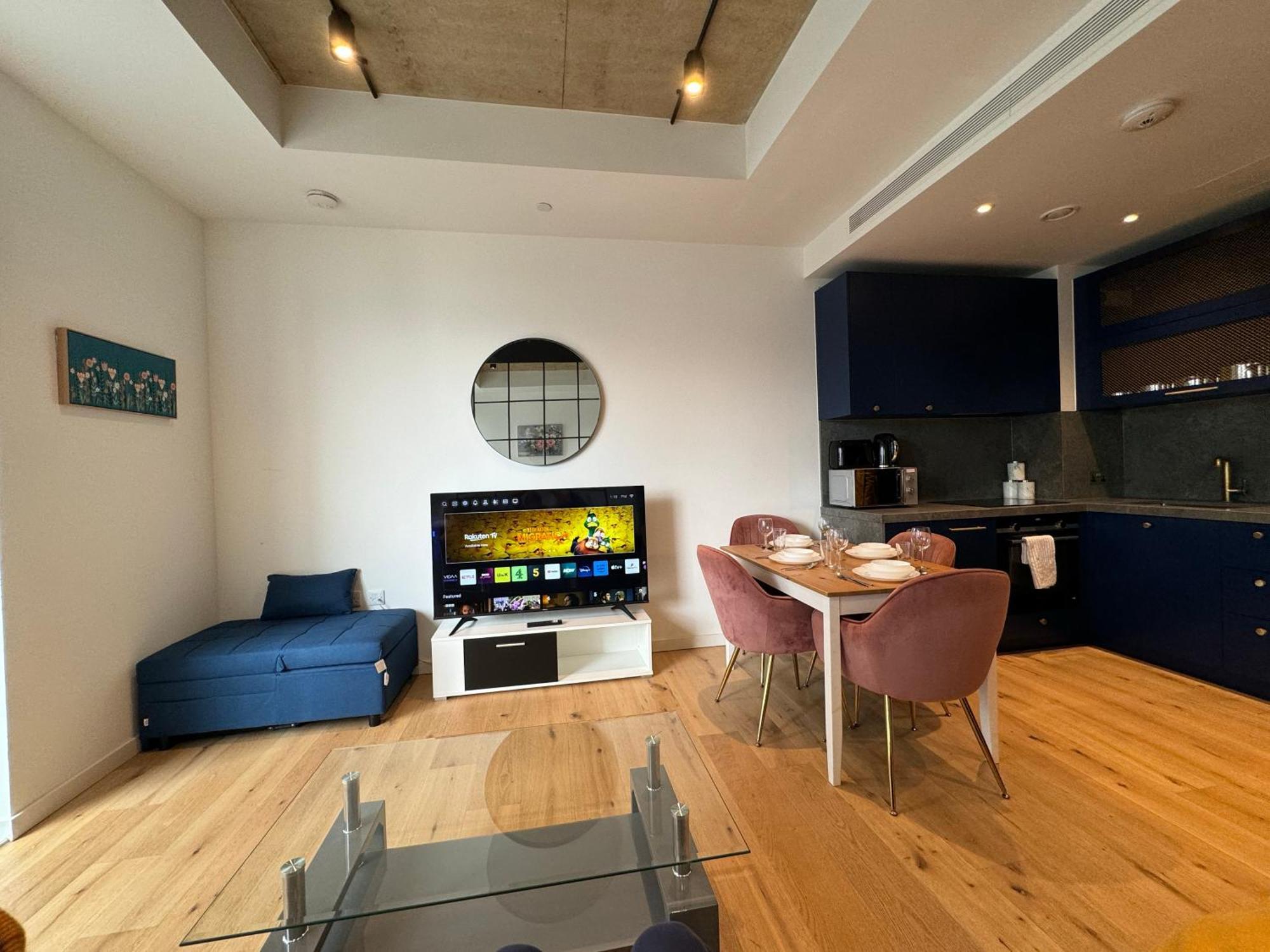 London Luxury Flat With Balcony, River View, O2 Arena, Excel, Canary Wharf, Station Lejlighed Eksteriør billede