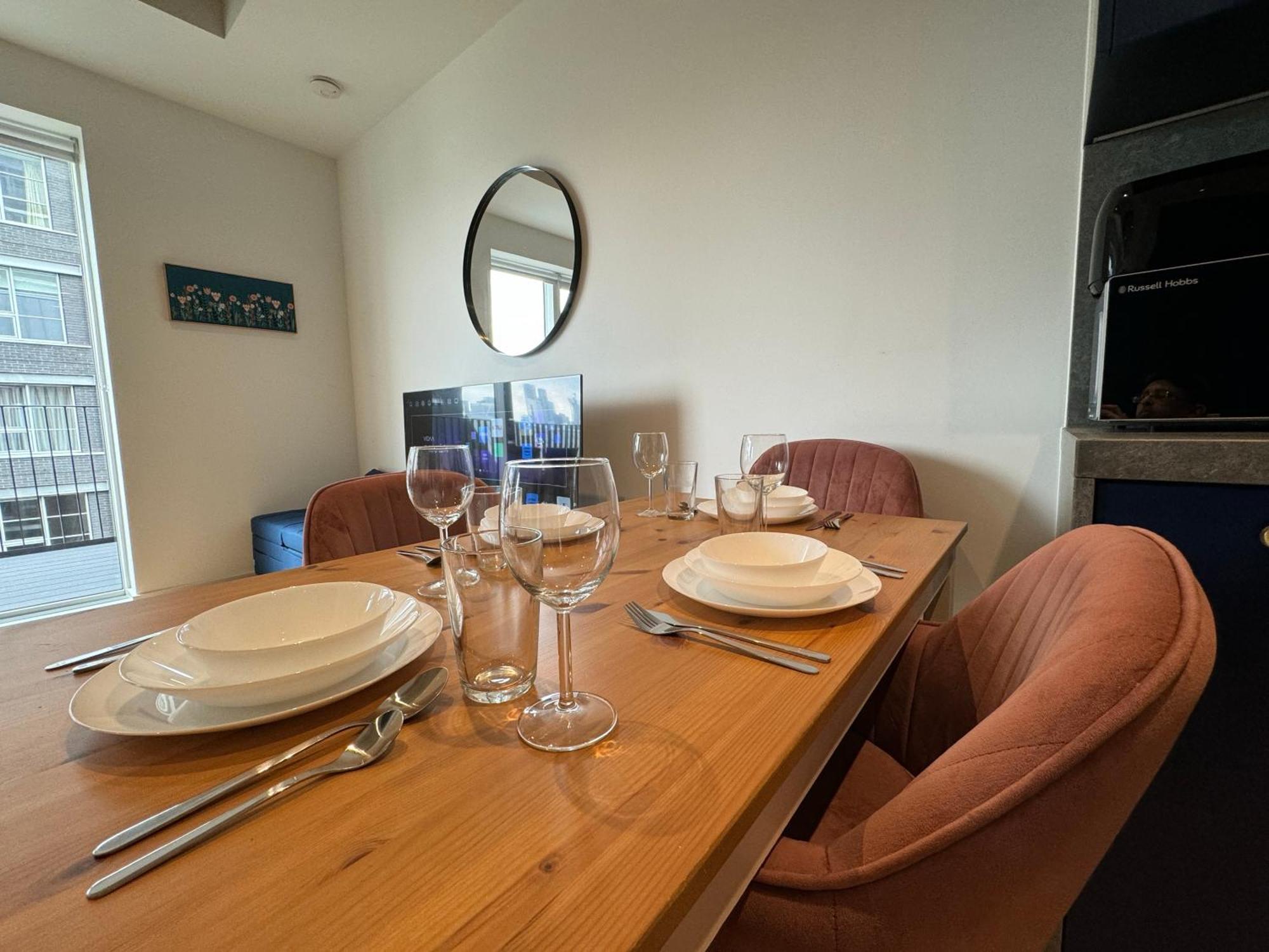 London Luxury Flat With Balcony, River View, O2 Arena, Excel, Canary Wharf, Station Lejlighed Eksteriør billede