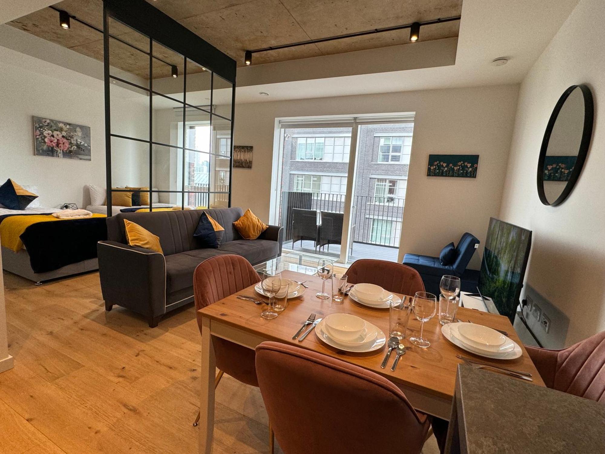 London Luxury Flat With Balcony, River View, O2 Arena, Excel, Canary Wharf, Station Lejlighed Eksteriør billede