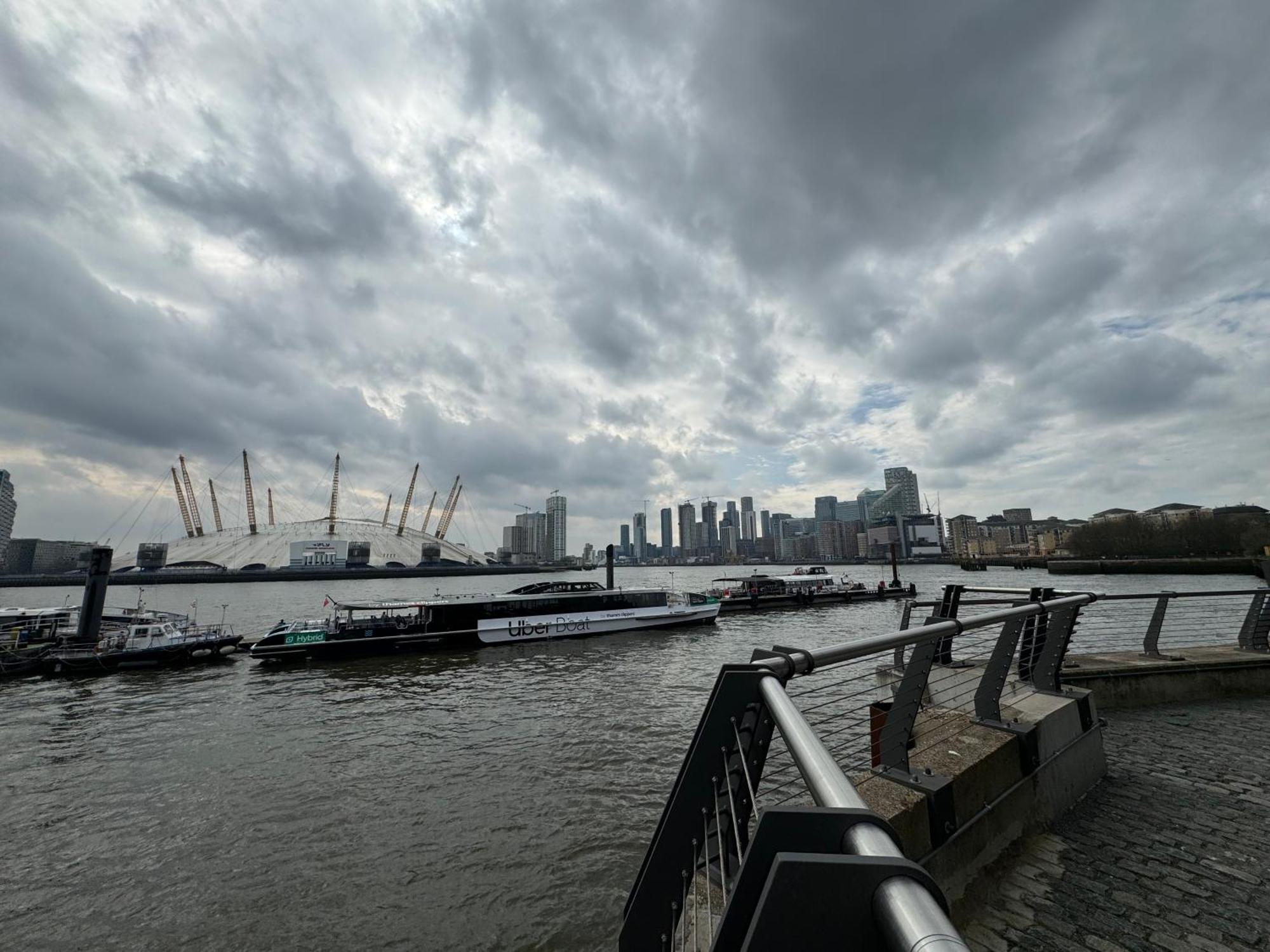 London Luxury Flat With Balcony, River View, O2 Arena, Excel, Canary Wharf, Station Lejlighed Eksteriør billede